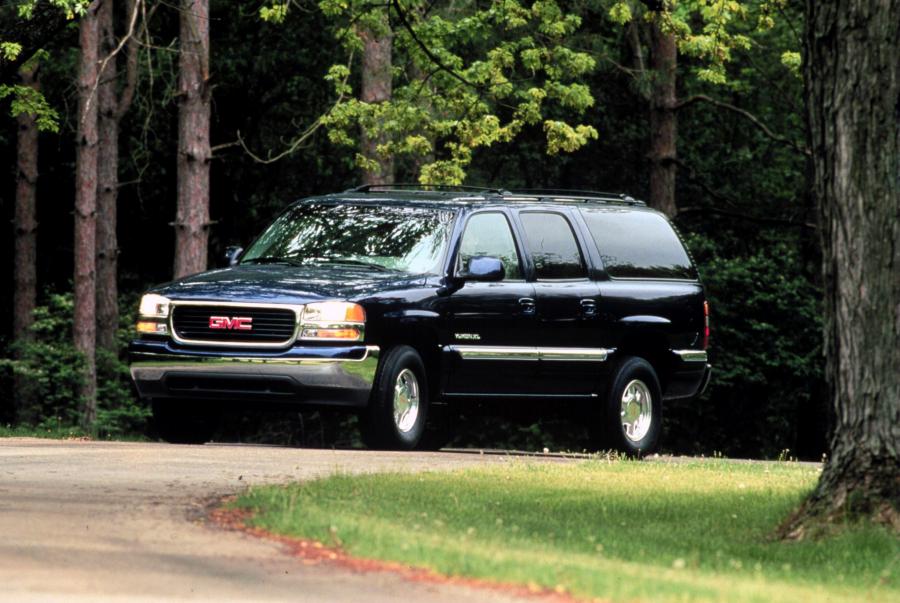  GMC Yukon 2000 года  (фото 40 из 51)